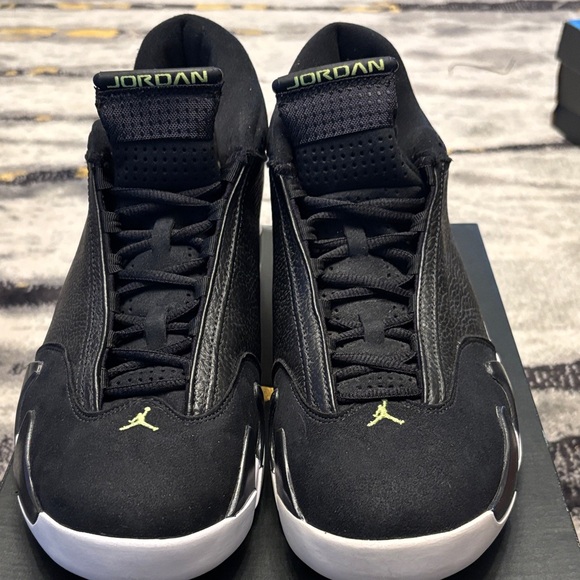 mens jordans size 11.5